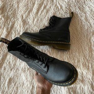 Dr. Martens 1460 Pascal 8-Eye Black Combat Boots Size 7